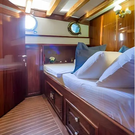 Blue Cruise In Mediterranean Riviera Fethiye