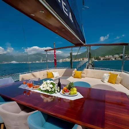 Blue Cruise In Mediterranean Riviera Fethiye